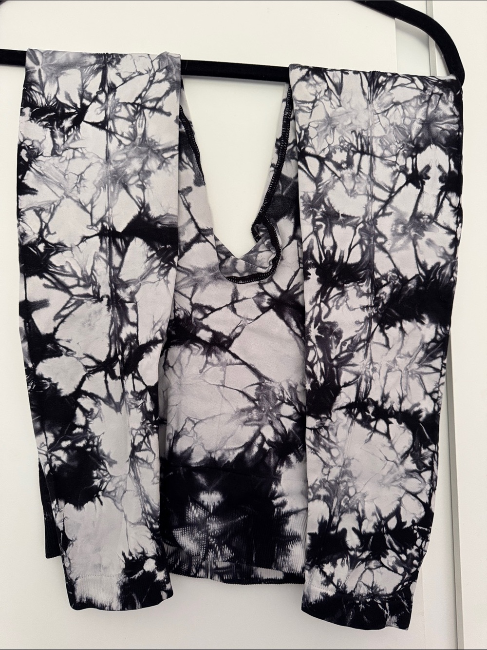 Peach Love California Black & White Tie-Dye Leggings